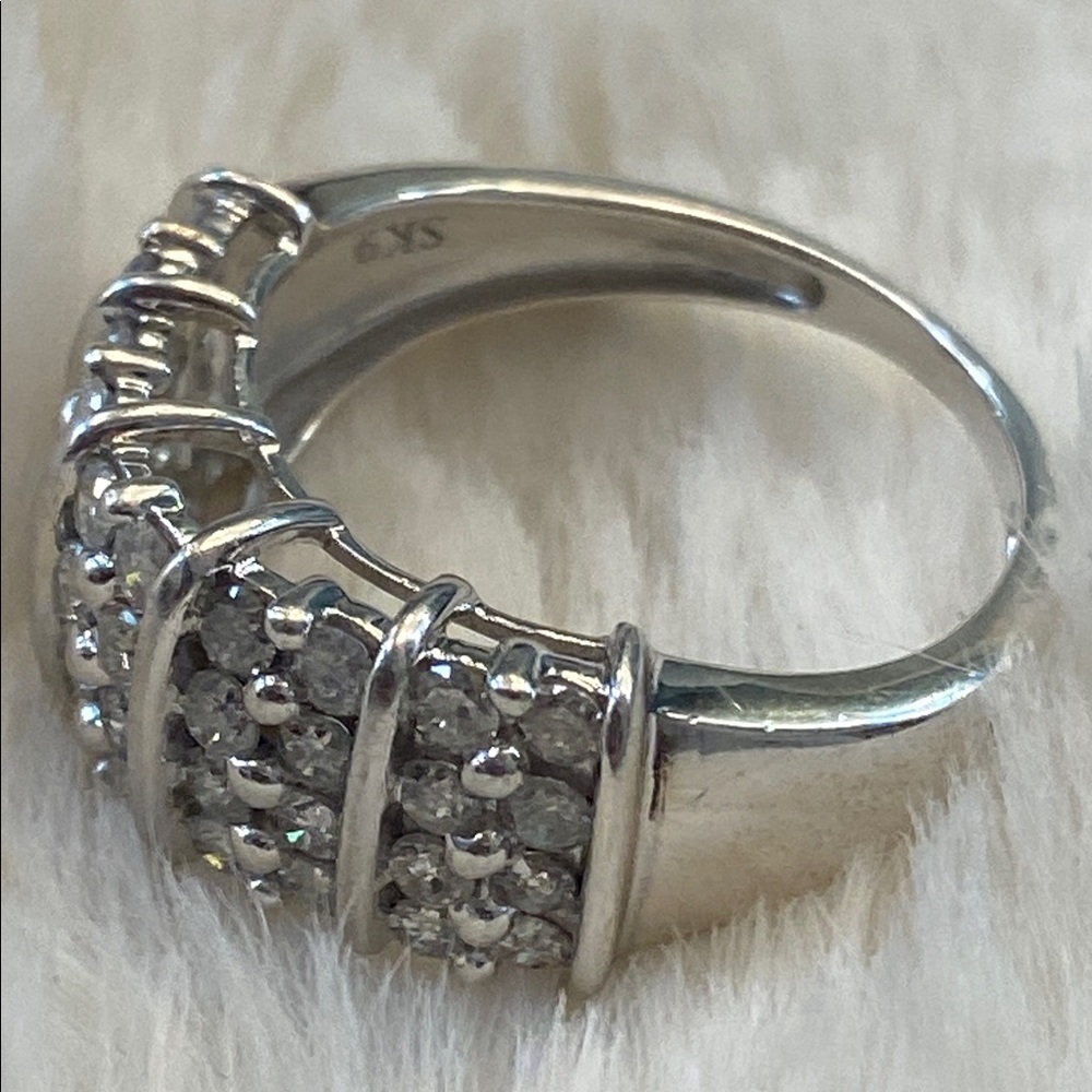 Diamond Fashion Ring - Picture 4 of 6